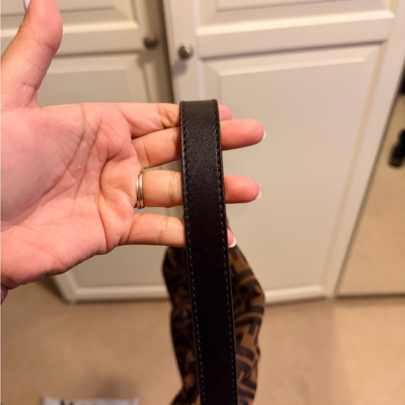 Fendi Zucca classic shoulder bag - Picture 6 of 7